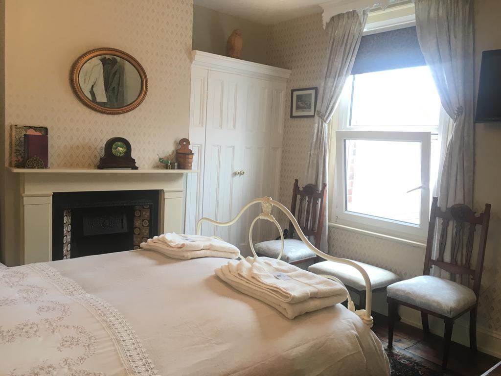 Fanny Fudge Guest House ウェーマス エクステリア 写真